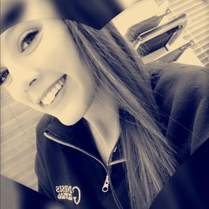 Meet your Posher, Brooke